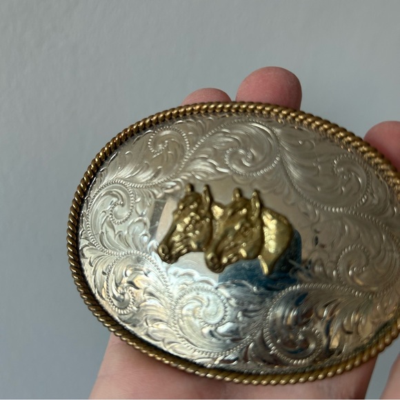 Montana Silversmiths Silver Belt Buckle - Picture 10 of 11